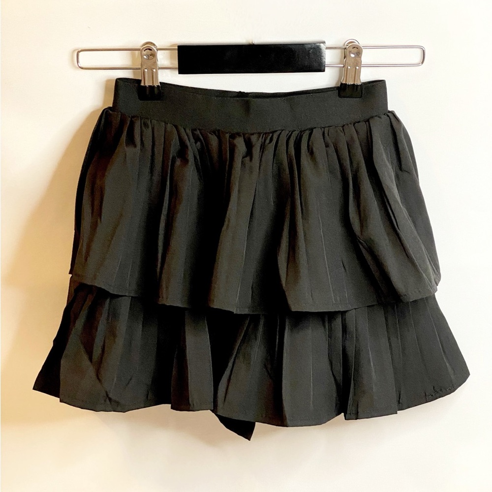 SHEIN Kids Black Ruffle Tiered Skort | Elastic Waist | Size M–L